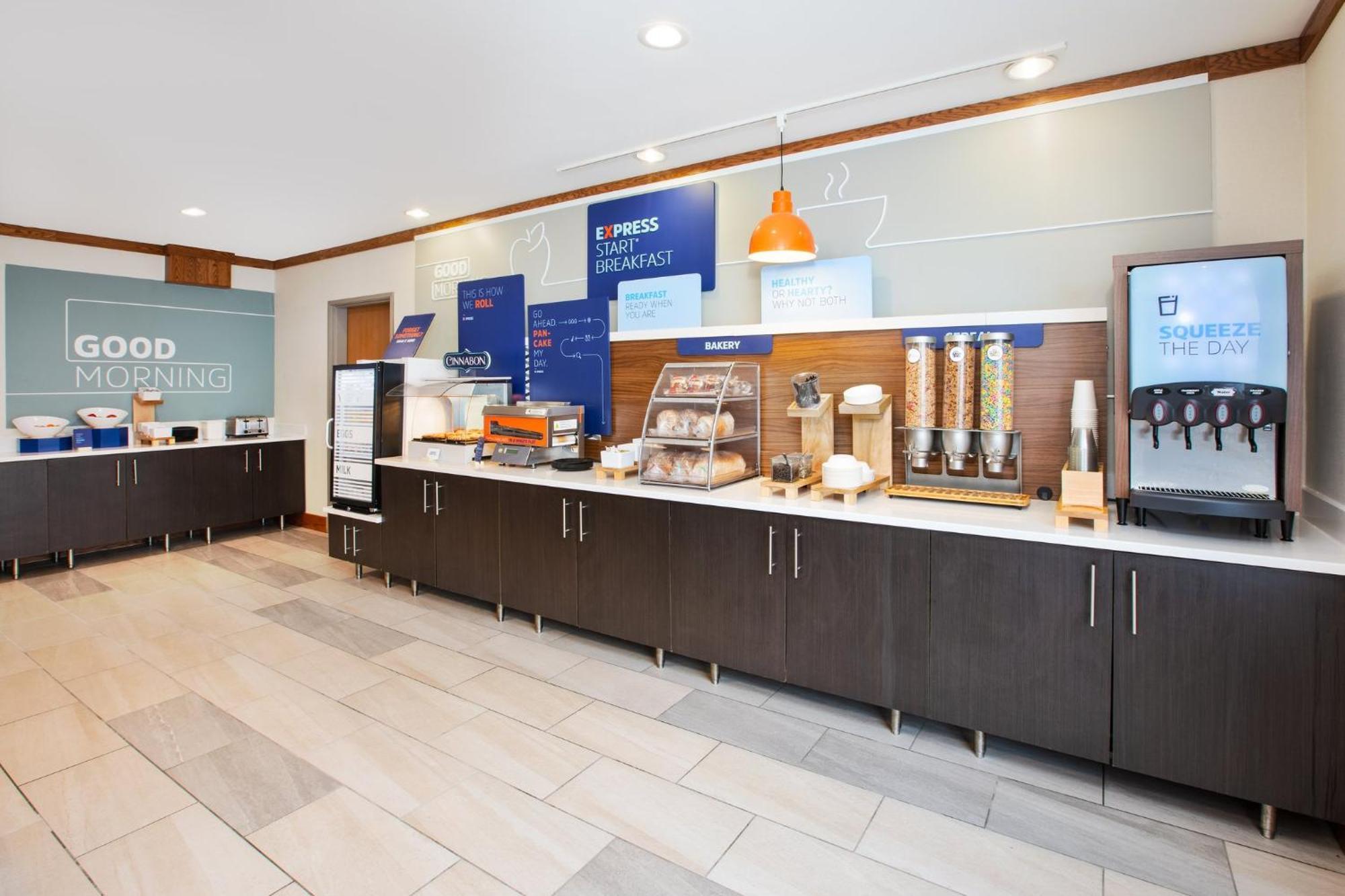 Holiday Inn Express & Suites Buffalo, An Ihg Hotel Ngoại thất bức ảnh